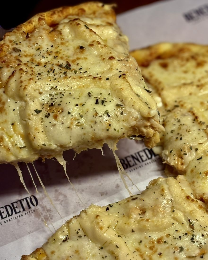Pizza Frango c/ Requeijão da Benedetto